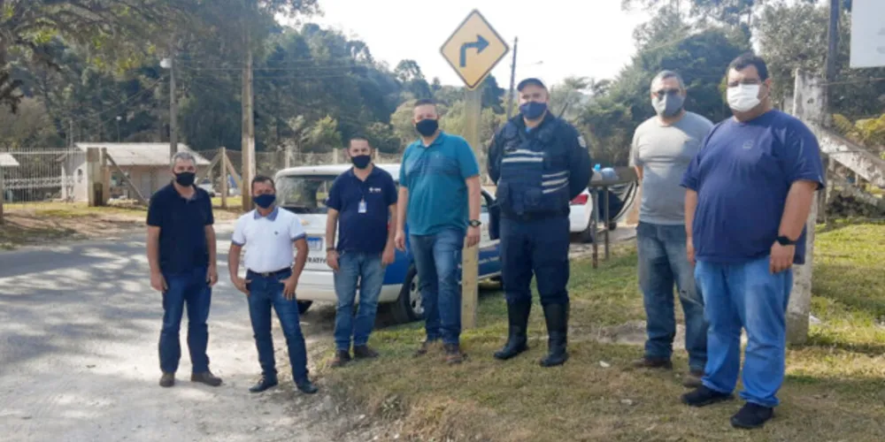 De acordo com o secretário de Serviços Públicos, Eduardo Marques, a partir das verificações feitas na tarde de ontem, serão programados serviços na região.