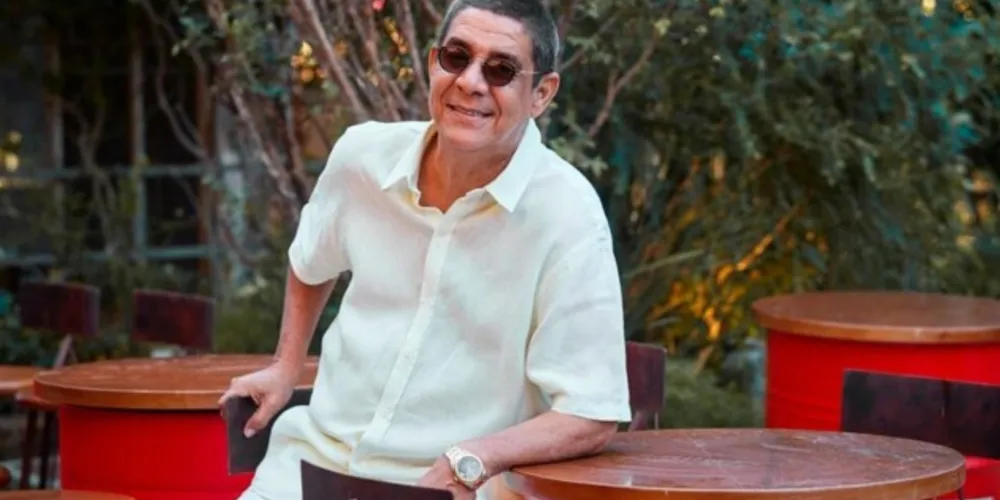 Cantor está com sintomas leves, segundo o hospital