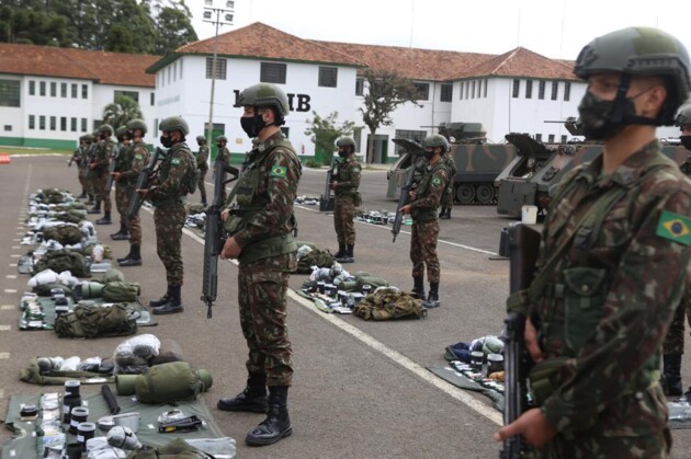 Os militares irão participar de treinamentos reais no Campo de Instrução Marechal Hermes