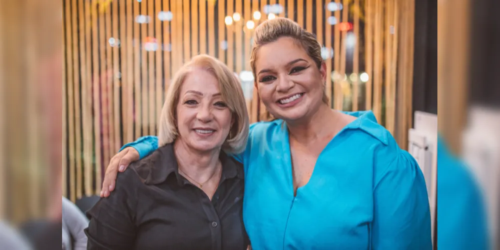 Elisa Prestes de Almeida e sua filha Suelen Prestes de Almeida Domareski