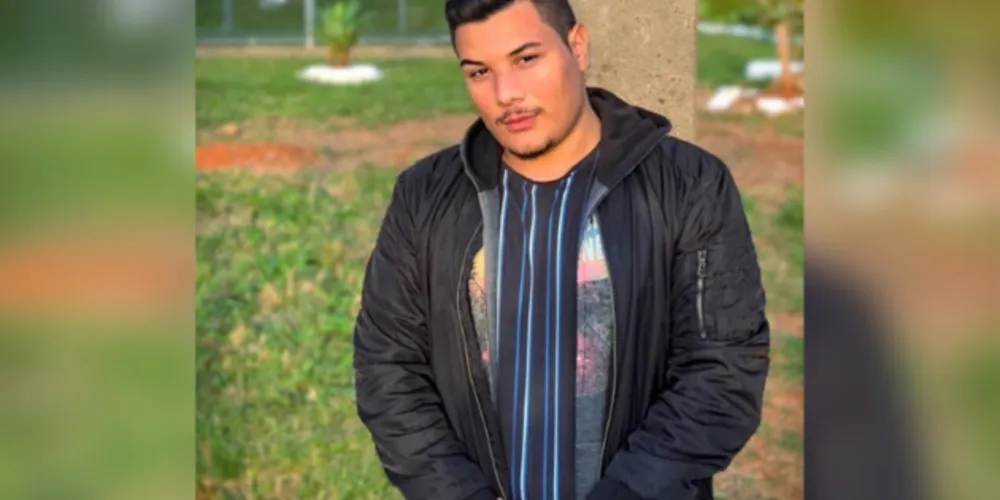 NIVER - Igor José Drabeski foi muito cumprimentado pela passagem de seu aniversário na última terça - feira (19). Igor é produtor artístico, locutor desenvolvendo diversos eventos e ações em nossa cidade. Da coluna RC os votos de realizações.