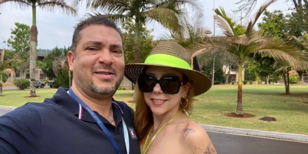 TRIP – No registro especial, o casal Janaina Uliana e Fabiano Scheffer esteve recentemente curtindo temporada de lazer e descanso em Jurema Águas Quentes.