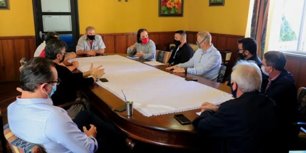 Encontro reuniu representantes das cidades de Tibagi, Telêmaco Borba, Carambeí e Ponta Grossa