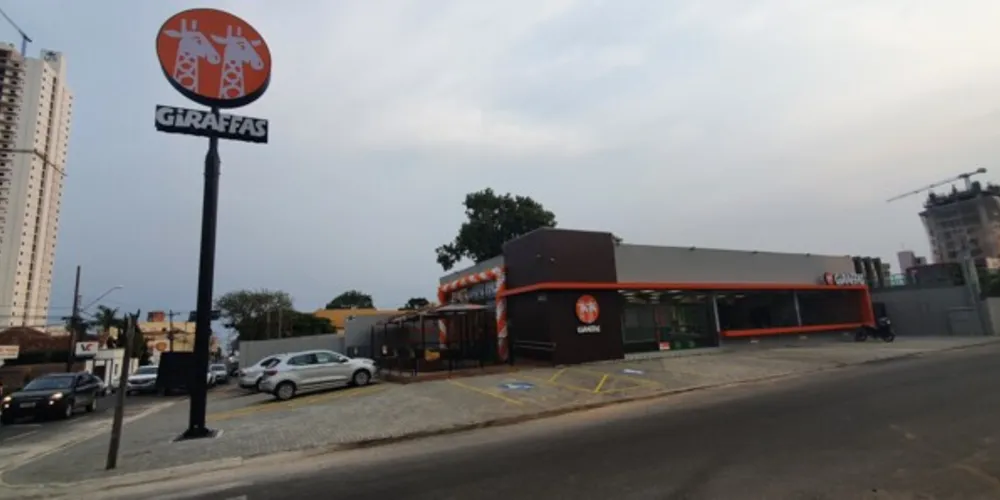 Restaurante abriu ao público nesta terça-feira em Ponta Grossa 