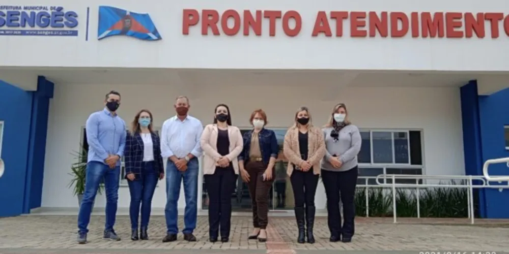 Prefeita Elisangela Pedroso conheceu a estrutura do novo Pronto Atendimento. O município deverá implementar um projeto semelhante já nos próximos meses