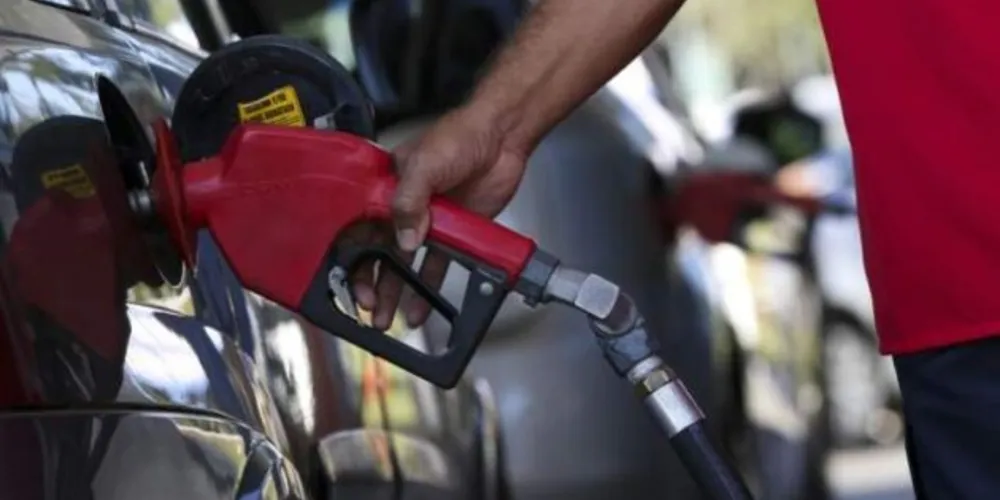 Segundo a estatal, "demanda atípica" de pedidos para fornecimento de combustíveis em novembro