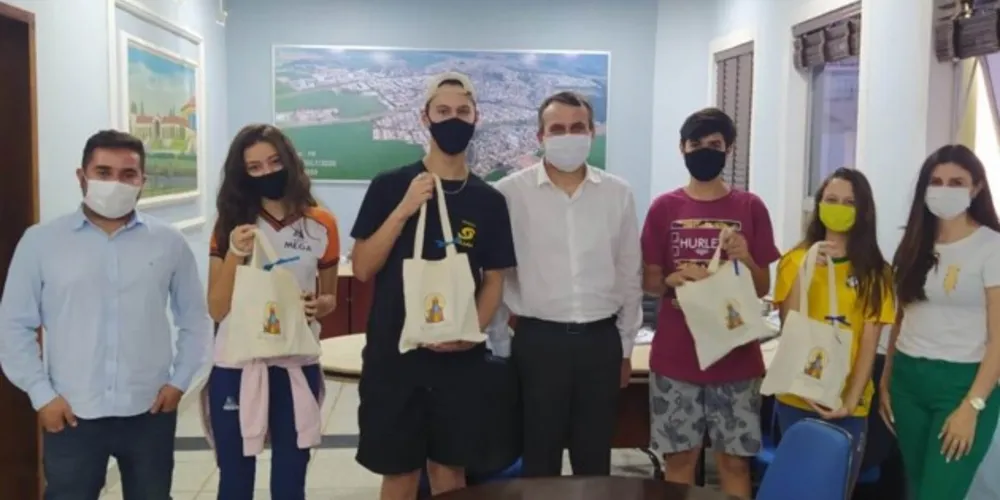 Ação executada pelo poder Legislativo busca incentivar a participação na política