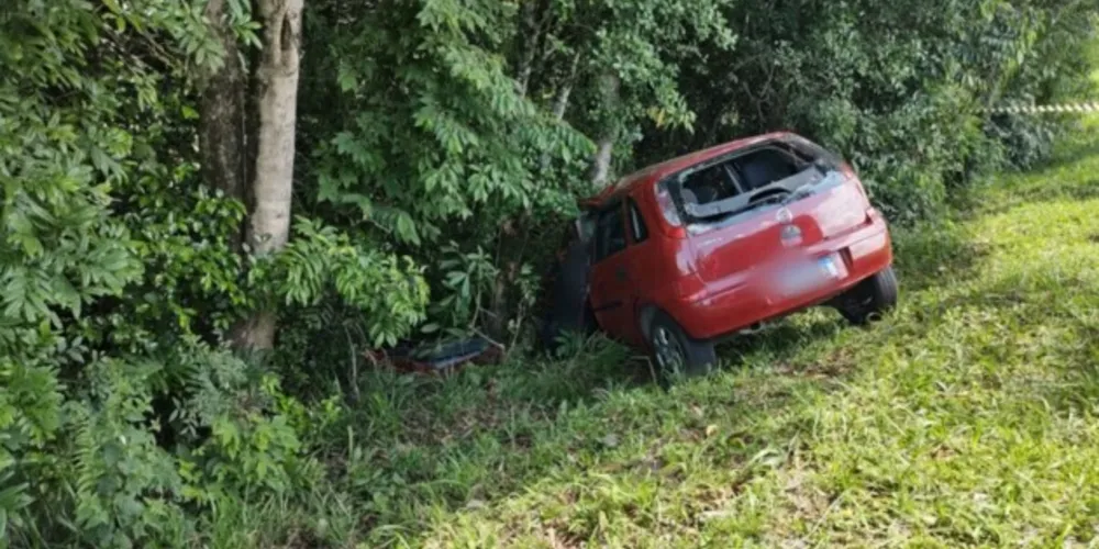 Motorista do GM Corsa acabou entrando em óbito após o acidente.