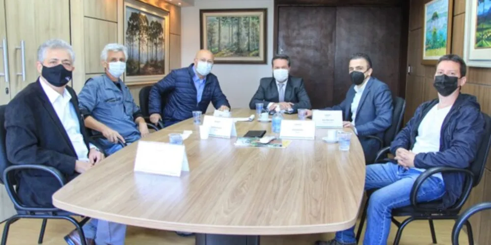 Lideranças se reuniram nesta terça-feira (26) para organizar tratativas.