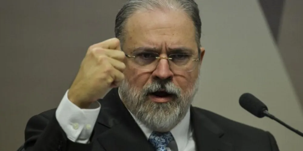 Augusto Aras é o atual Procurador-Geral da República (PGR). Ele foi sabatinado pelo Senado Federal.
