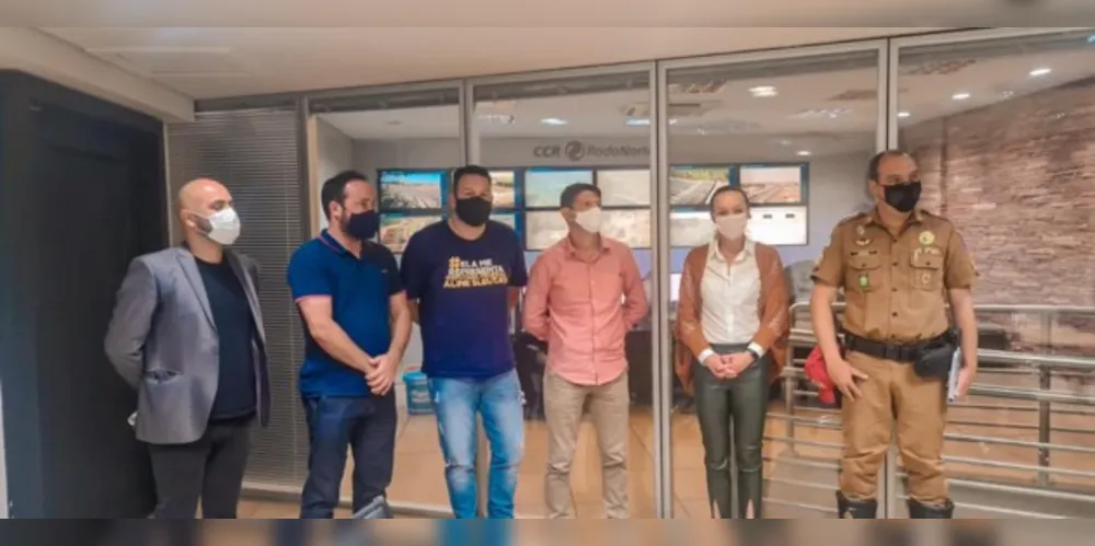 Encontro teve a presença do vice-prefeito de Ponta Grossa, Capitão Saulo, e outros gestores