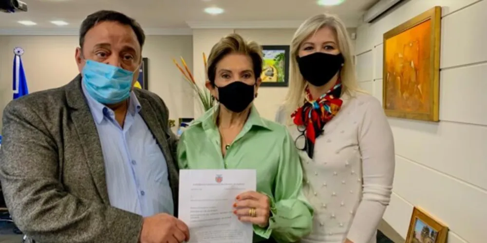 Hussein Bakri (PSD), Elizabeth Schmidt (PSD) e Simone Kaminski Oliveira.