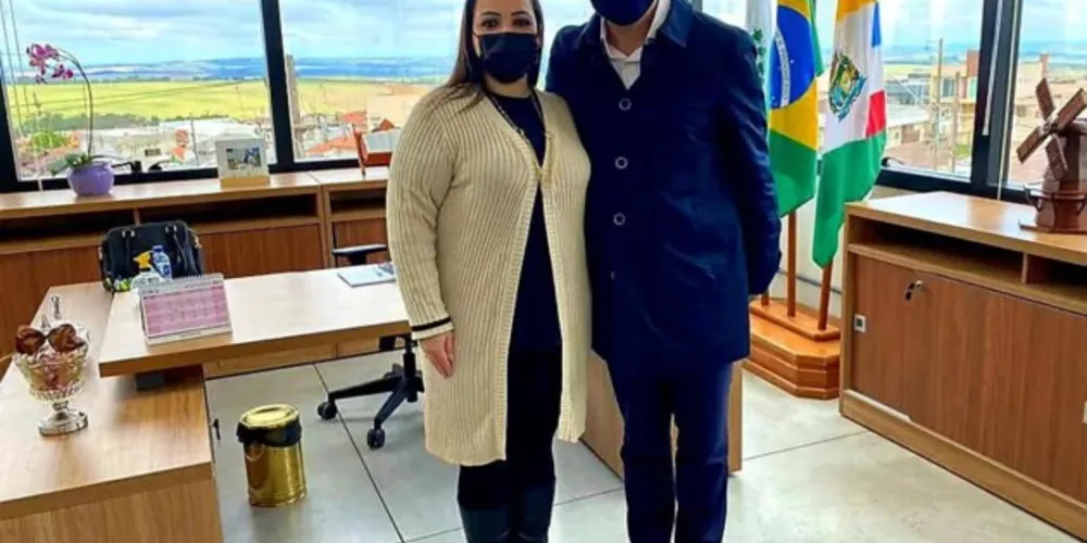 Diálogo com a prefeita Elisangela Pedroso abordou a instalação de novas indústrias tecnológicas no município