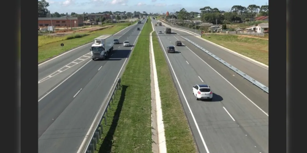 BR 277, entre Curitiba e São Luiz do Purunã, concentra maior parte do movimento previsto para o feriado