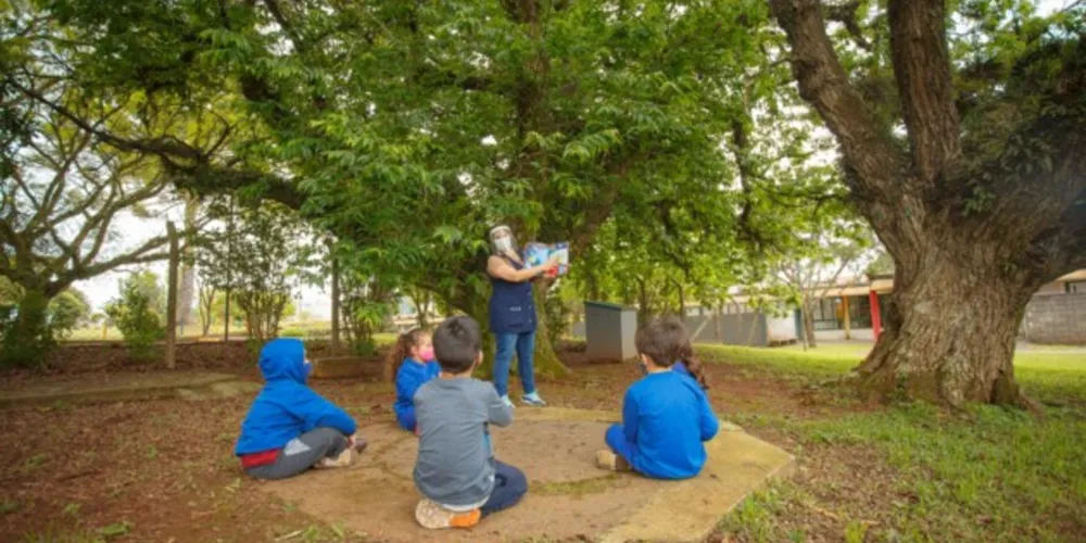 Criado para ser um espaço de ensino e de formação em atividades multiprofissionais, o Caic foi o primeiro colégio ligado a uma Instituição de Ensino Superior do Paraná.