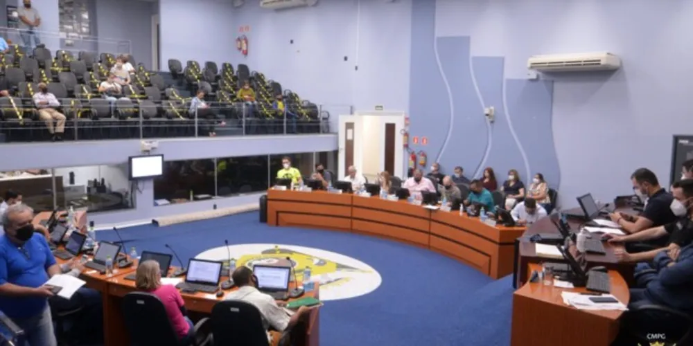 Discussão sobre o projeto de lei aconteceu na tarde desta quarta-feira (18), no Plenário da Câmara Municipal.