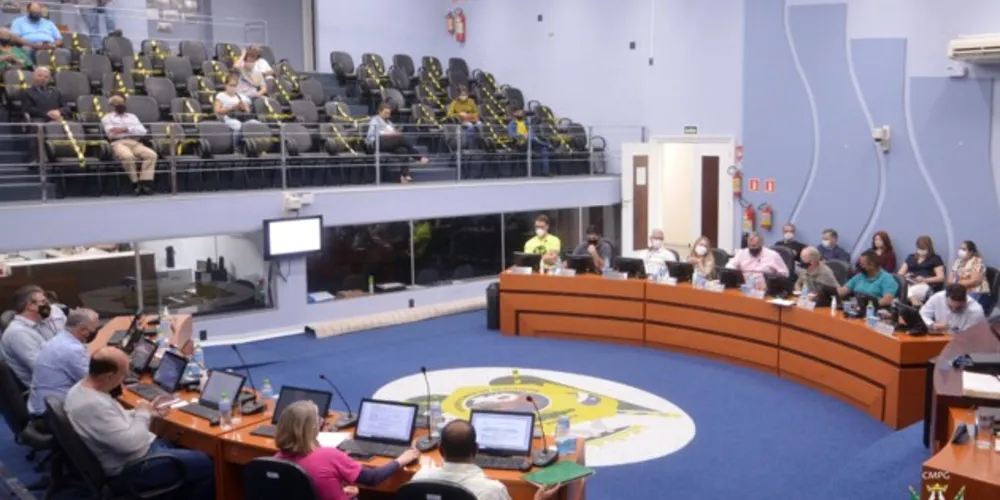 Projeto foi debatido no Plenário da Câmara Municipal, nesta segunda-feira (23).