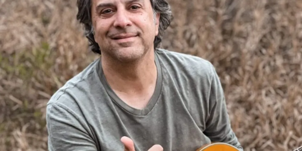 Novo single de Uilson Paiva, Bem Sei, reafirma a trajetória do compositor e cantor na trilha do groove e da black music brasileira.