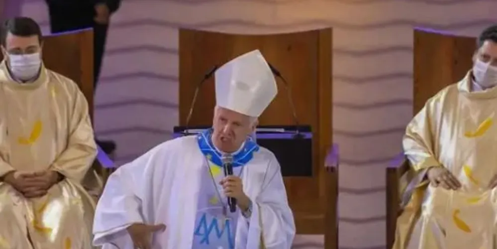 Imagem ilustrativa da imagem “Pátria amada não pode ser pátria armada”, diz arcebispo