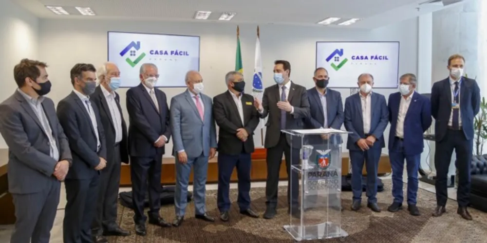 Municípios da região recebem aporte do programa 'Casa Fácil Paraná'. Subsídio do Governo do Estado supera os R$ 3,1 milhões