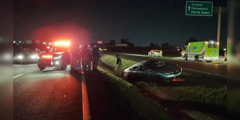 Suspeito de roubo é perseguido e morto em confronto com a polícia.