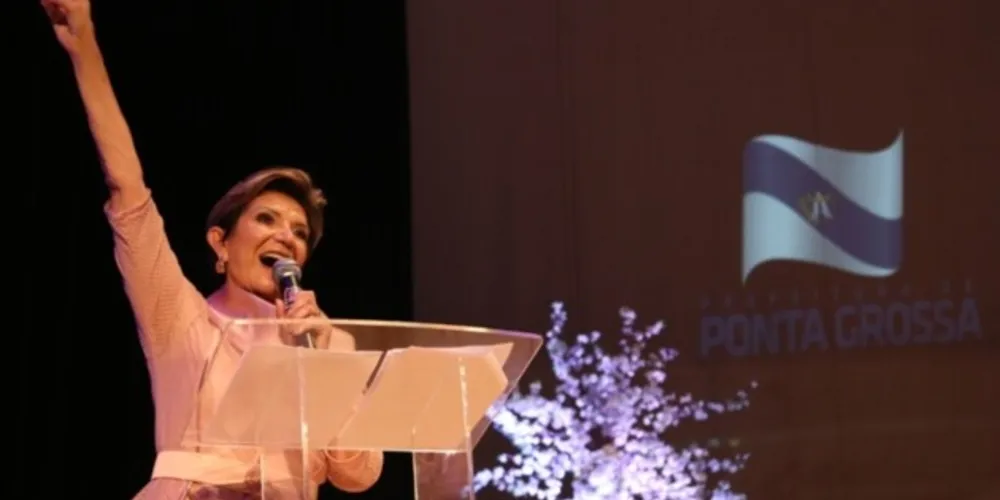 Prefeita da cidade de Ponta Grossa, Elizabeth Silveira Schmidt (PSD).