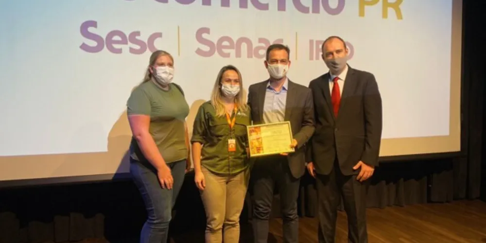 Equipe do Parque Vila Velha e Daniel Wagner.