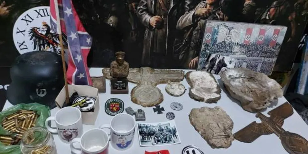 Imagem ilustrativa da imagem Polícia fecha fábrica de artefatos nazistas em SC