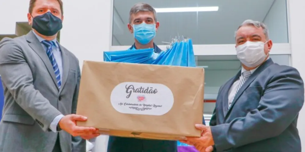 Os presentes foram entregues pela Comissão de Ligação com Hospital (Colih).