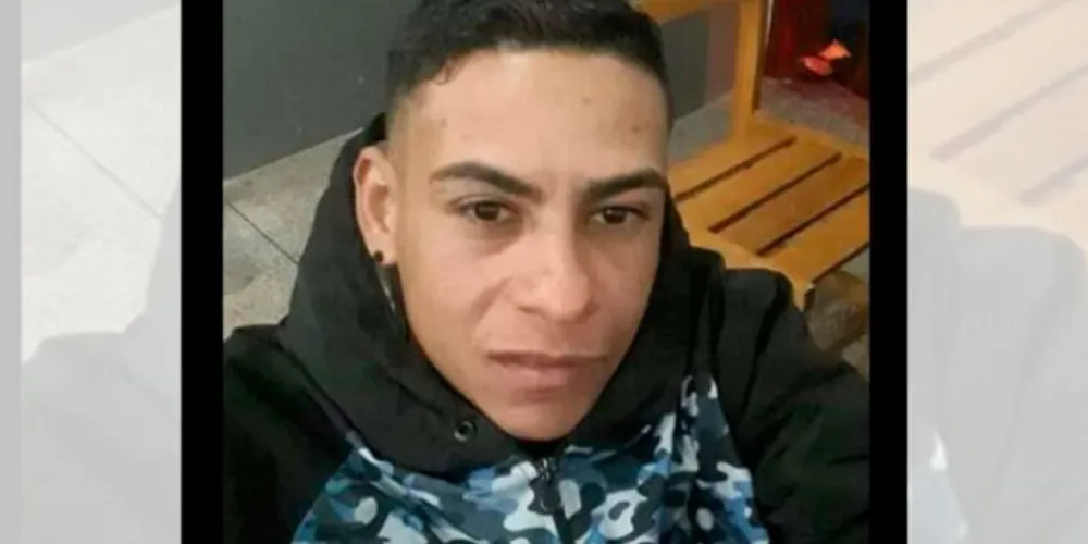 O rapaz chegou a ser socorrido, mas morreu a caminho do hospital. 
