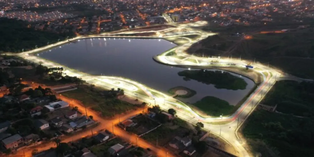 Lago de Olarias deve receber enfeites natalinos neste ano.