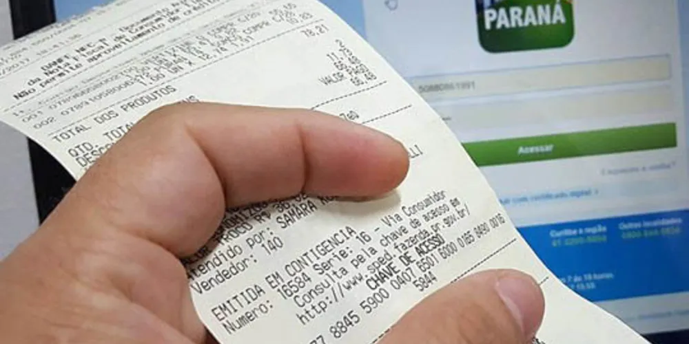 O Procon-Pr da Secretaria de Justiça, Família e Trabalho realizou, entre os dias 25 e 27 de setembro, uma pesquisa com mais de 600 consumidores sobre o hábito de pedir nota fiscal e comprovou que parte significativa dos entrevistados, quase 50%, nunca pede nota ou pede nota dependendo do valor do produto.