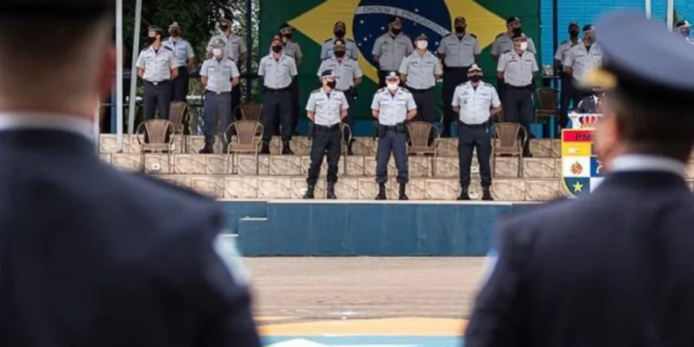 9,85% dos policiais e bombeiros brasileiros não tomaram nenhuma dose da vacina.