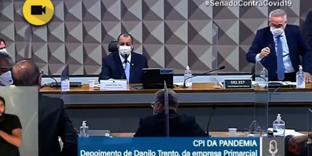 Imagem ilustrativa da imagem Senadores batem boca e trocam xingamentos na CPI