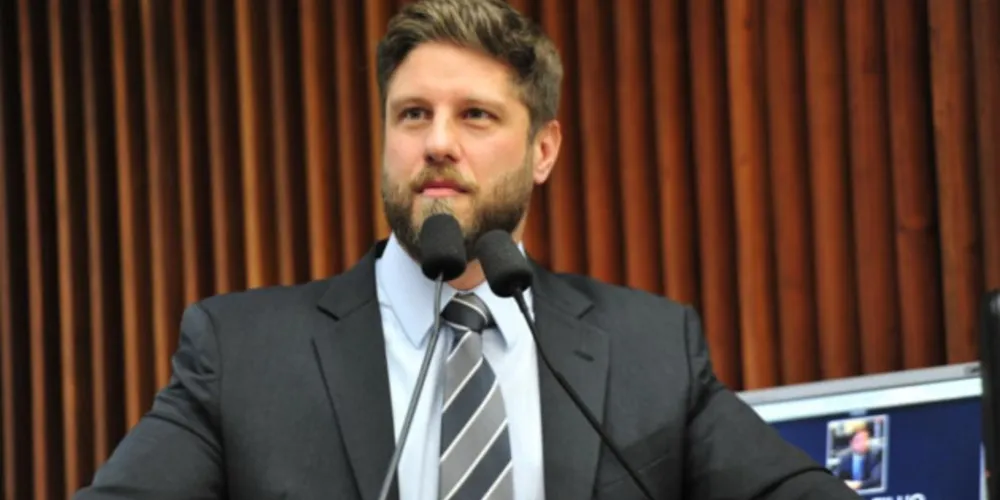 Deputado estadual do Paraná, Requião Filho (MDB).