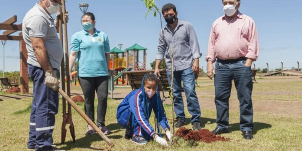 Prefeito Dr. Márcio Matos acompanhou as atividades realizadas no Complexo de Lazer da Área 07