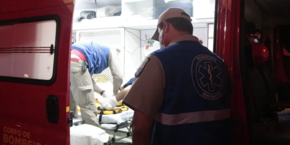 Vítima precisou de atendimentos médicos após o tiro