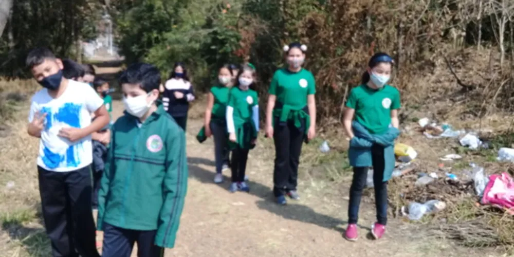 Alunos visitaram entornos da escola e produziram em sala de aula sobre o tema