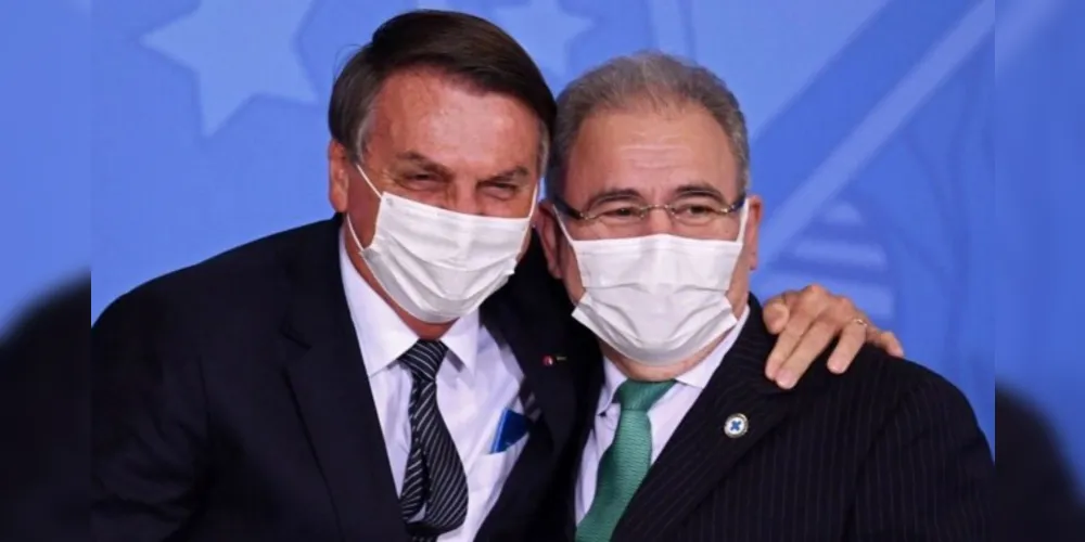 Toda a comitiva presidencial pode ficar em quarentena ao voltar para o país, o que inviabiliza a agenda de Bolsonaro na cidade