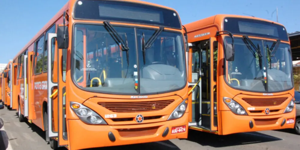 Valor atual da tarifa do ônibus é de R$ 4,30.