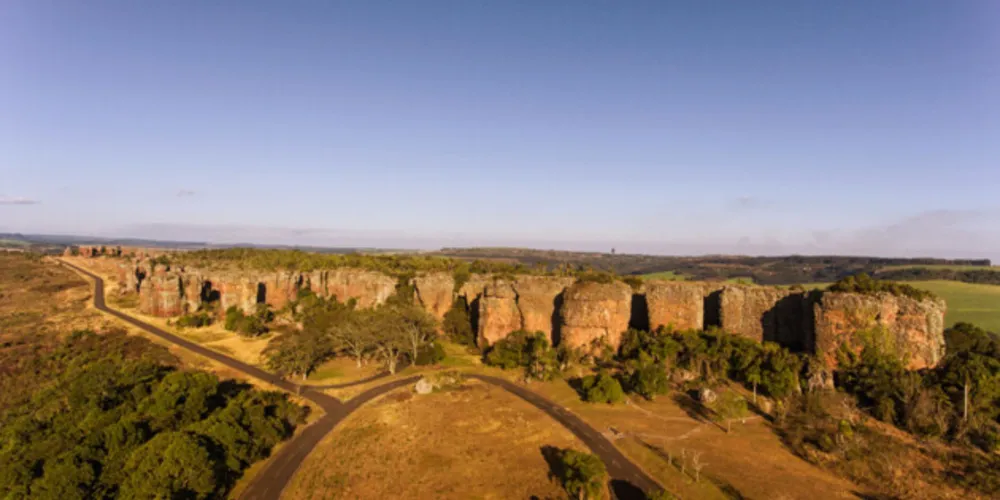 O Parque Vila Velha é um dos pontos turísticos principais de Ponta Grossa e região.