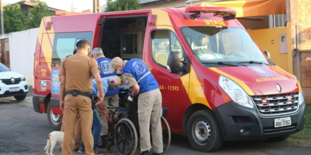 Ocorrência mobilizou equipes dos bombeiros e Polícia Militar