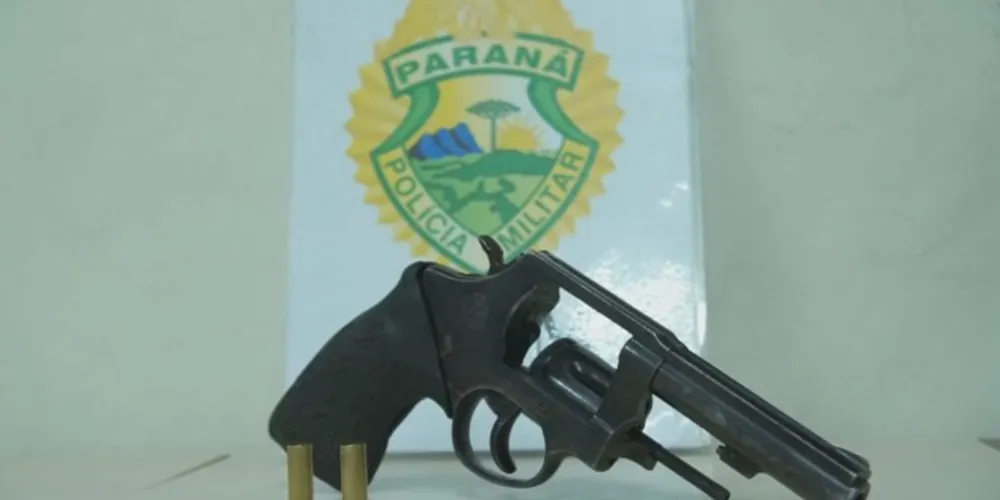 Uma equipe do Pelotão do Choque da Polícia Militar recebeu o chamado e deslocou até o local