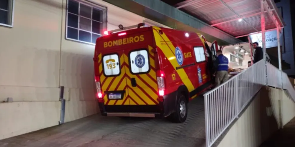 Vítima conseguiu dirigir até sua residência e pedir ajuda aos socorristas do Corpo de Bombeiros
