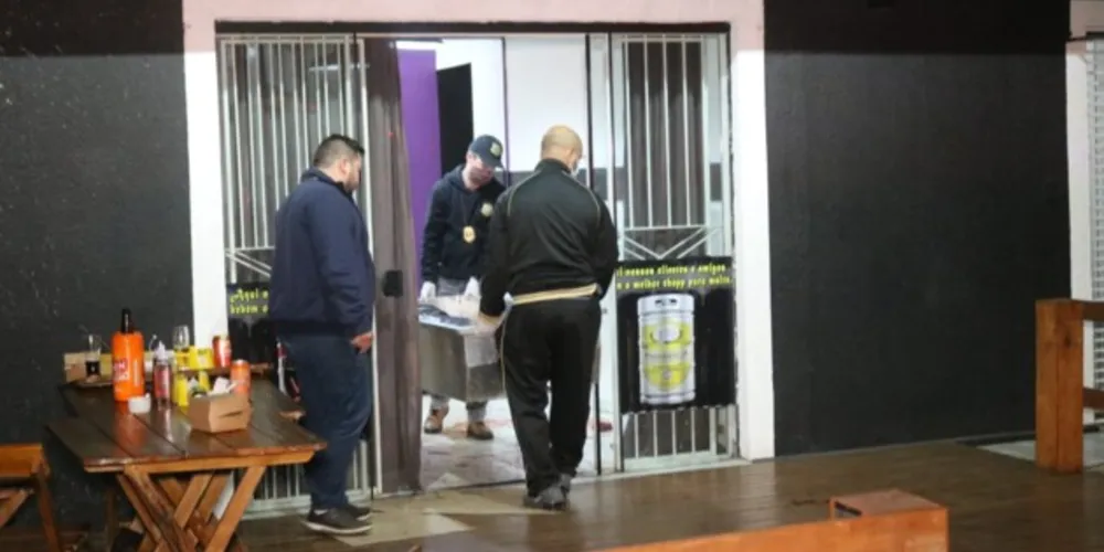 Amâncio Walmor Medeiros e seu filho, Odon Medeiros, foram agredidos por golpes de faca em uma hamburgueria no último final de semana