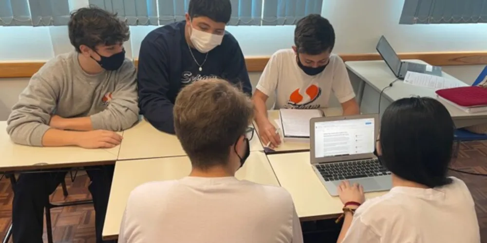 Produção contou com trabalho em equipe de pesquisa e tradução