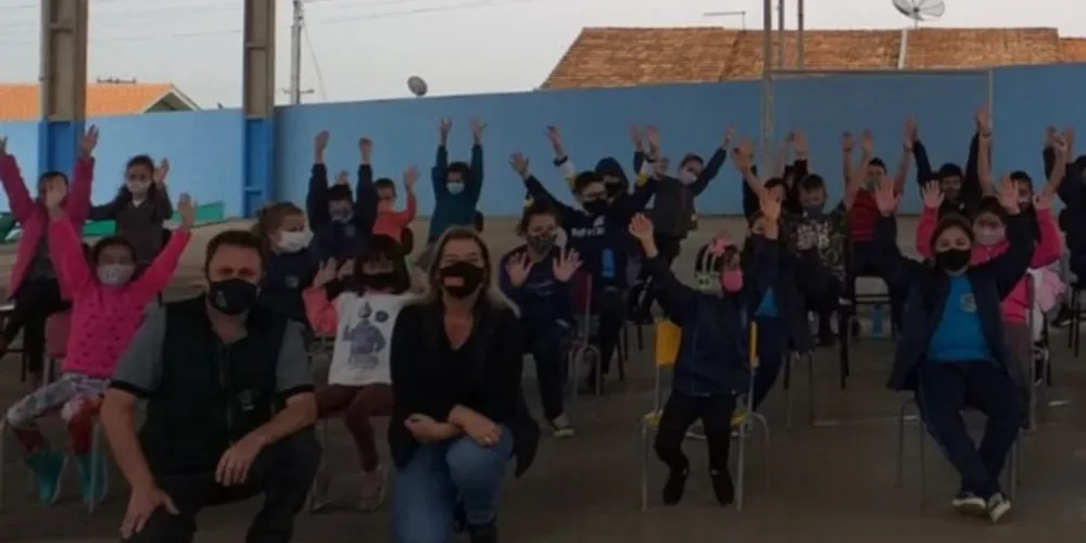 Turmas do quarto e quinto anos participaram da palestra