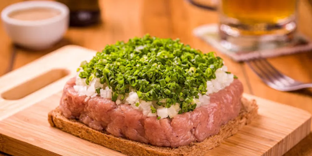 "Carne de Onça suína", "Bruschetta cremosa" e "Bolo de milho" são opções práticas e rápidas para rotina turbulenta