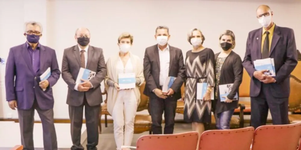 A prefeita Elizabeth participou do lançamento e contou um pouco sobre sua história com a instituição