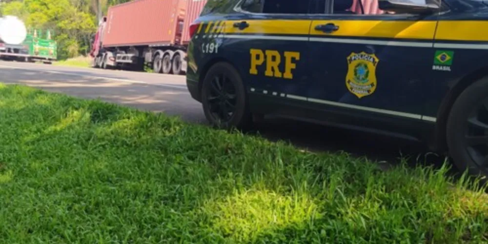Polícia Rodoviária de Ponta Grossa atendeu à ocorrência 